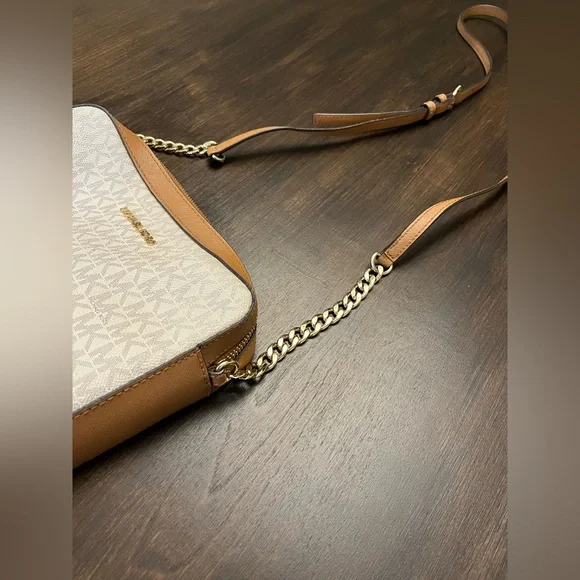 Michael Kors Tan and Cream Crossbody Bag - Picture 5 of 13